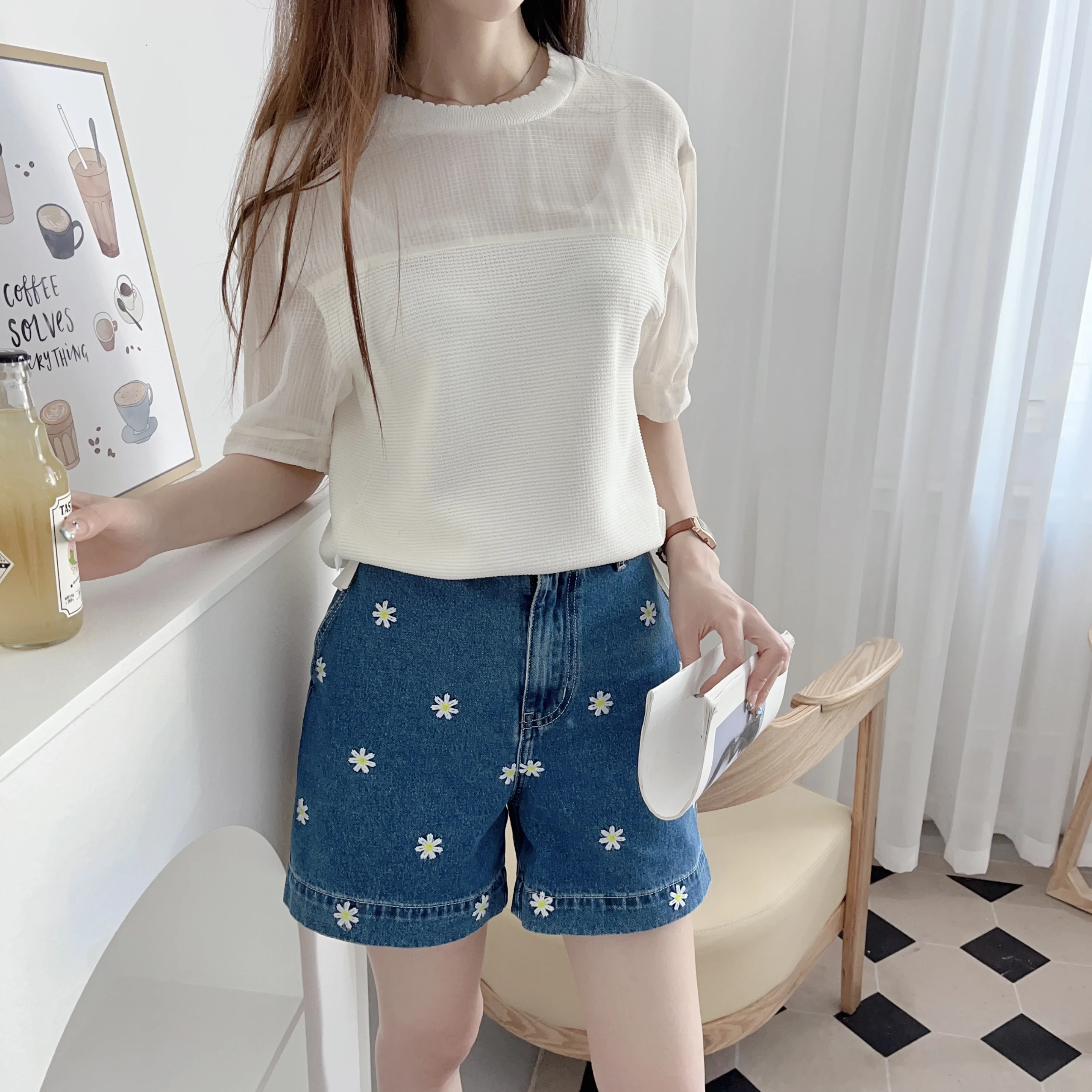 

Ele Simple Beau 25 Summer Fine Lace Collar See tough Splicing Loose Thin Knitted Sweater Women 2 Colors Commute Sle