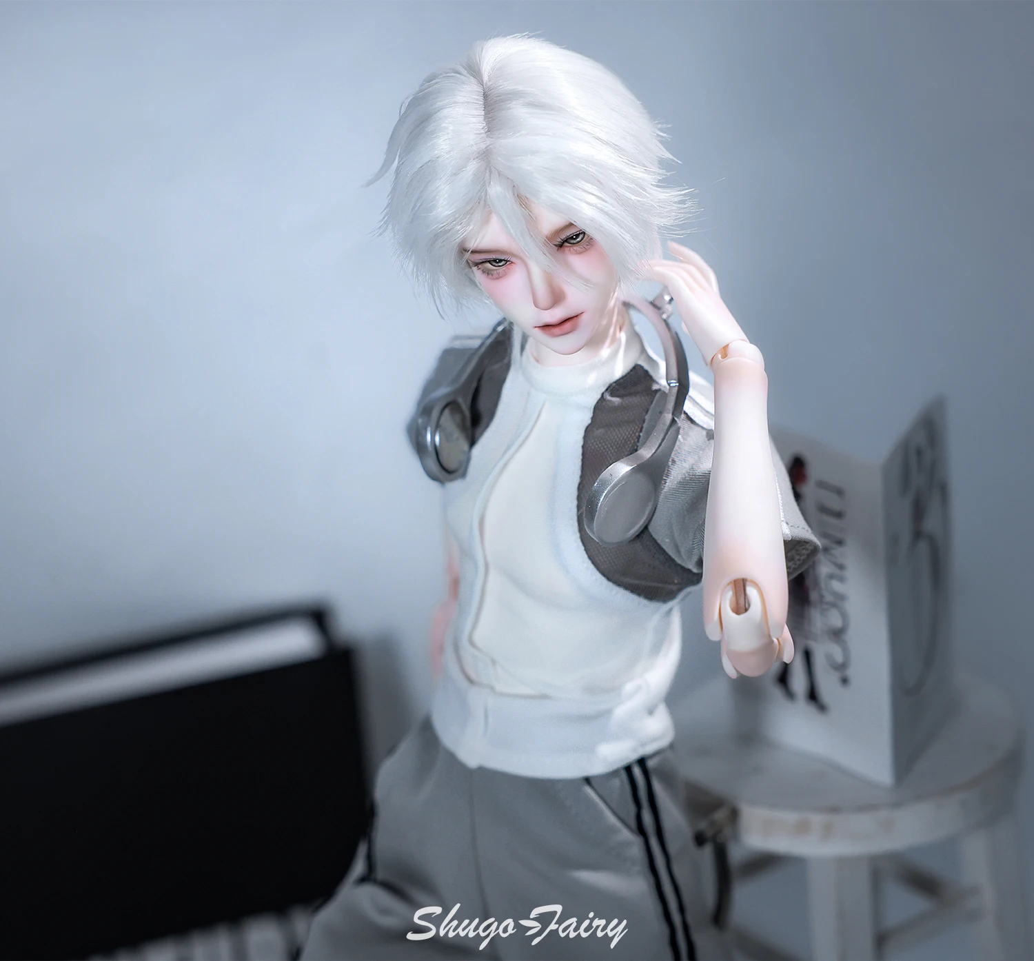 ShugaFairy 1/4 Thugoy A Fullset BJD Bubo Casual Minimalist Everyday Youth Grey-and-White Sportswear MC Resin Ball Jointed Doll