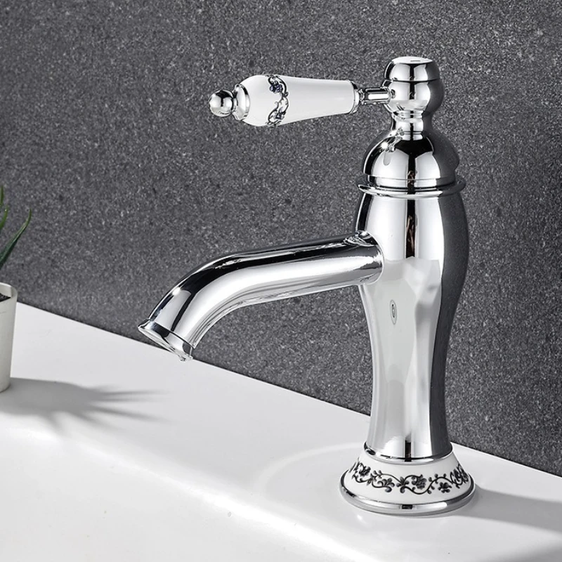 

Basin Faucet Bathroom Hot and Cold Water Plating Surface Solid Brass Mixer Taps Single Handle Single Hole