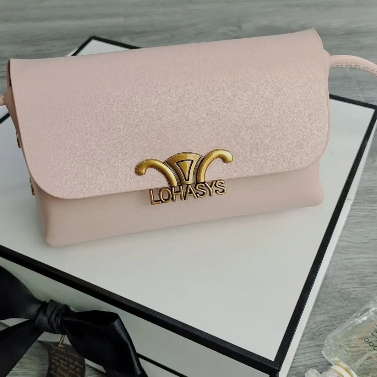 

2025 Trendy Waterproof Unique Niche Square Bag for Women - Minimalist, Versatile Sophisticated Texture & Dual-Carry