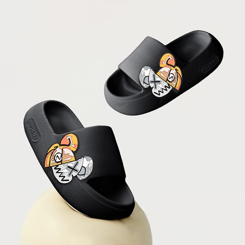 Mo Dou Summer Slippers Cool Bear Sticker Thick Sole Soft Women Sandals Bathroom Beach Indoor Outdoor Men\'s Slides Non Slip