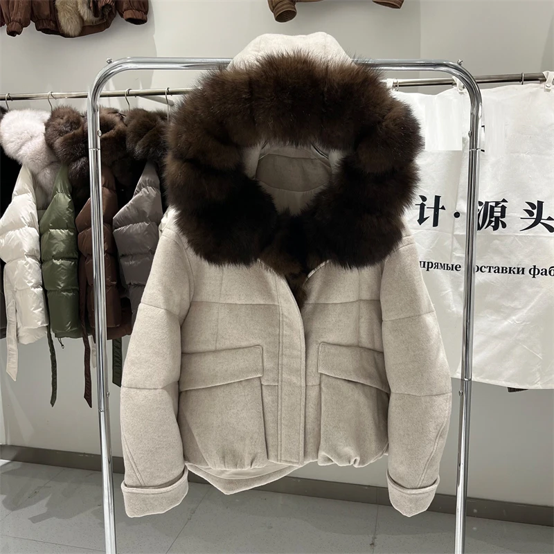 2026 Winter New Luxury Wool Down Jacket with Detachable Fox Fur Collar, High-Quality Short Thickened Warm and Stylish Outerwear view 3
