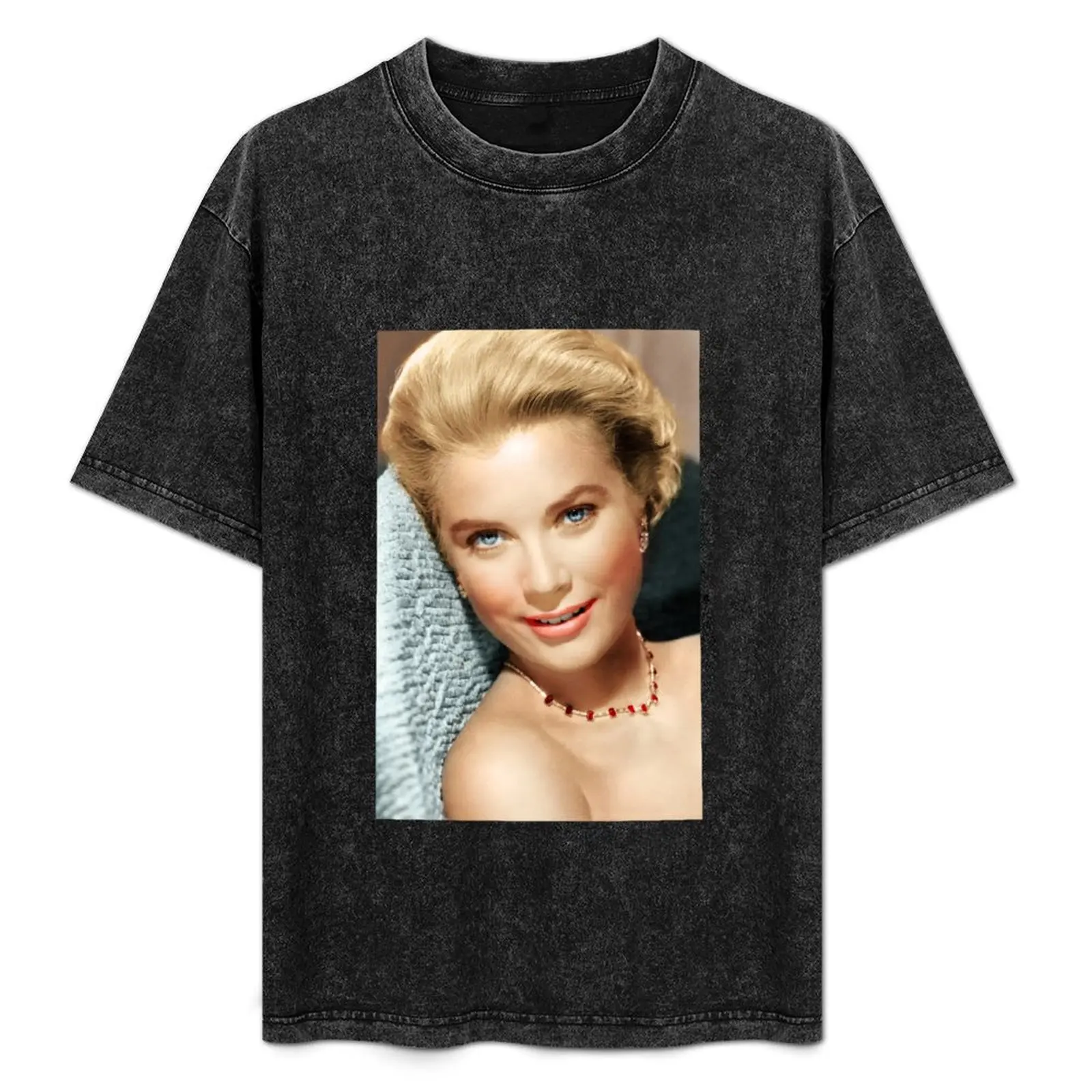 

Grace Kelly T-Shirt Plus Size Comfort Fit Tee