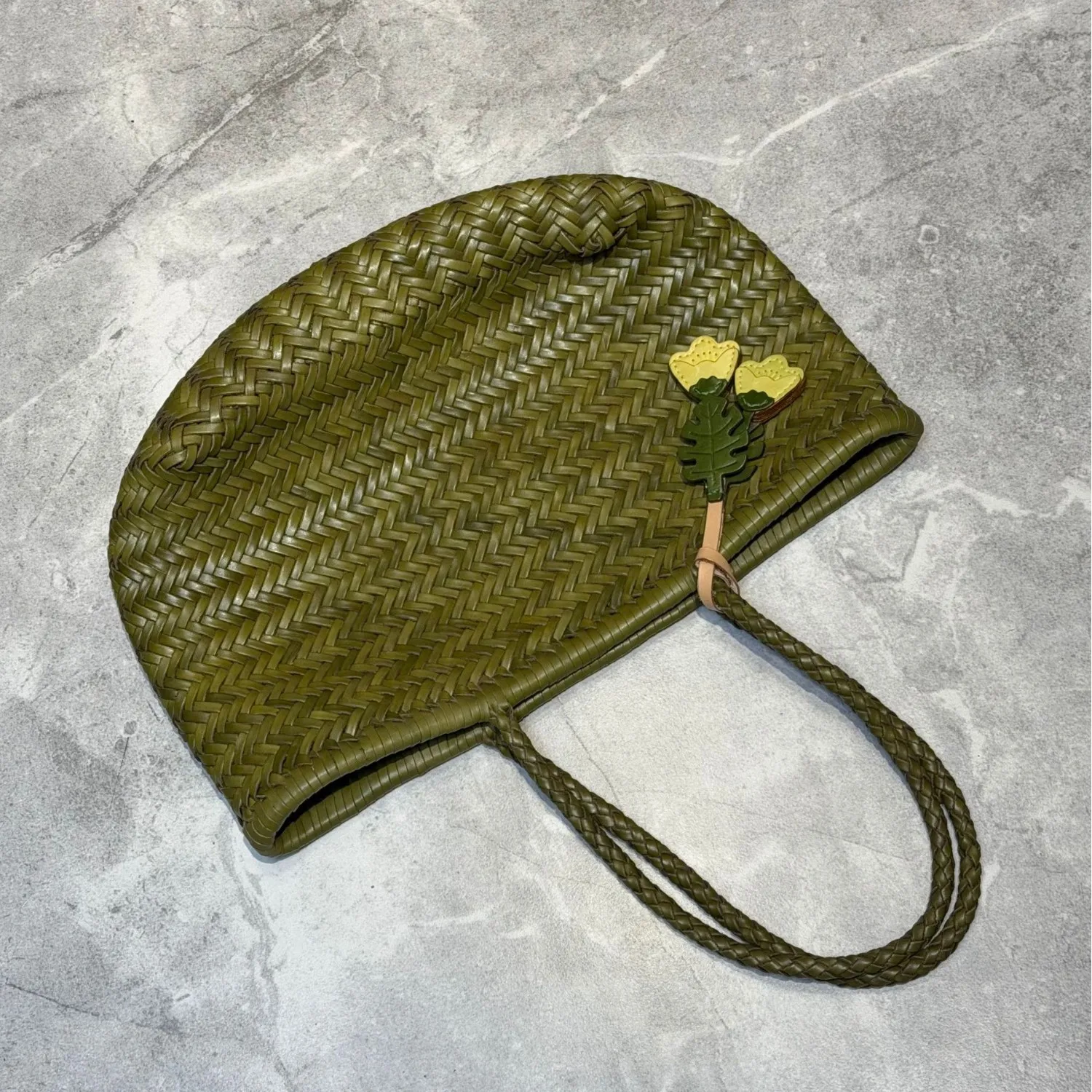 Retro Woven Bag Popular Instagram-Style 2026 Woven Basket Handbag Genuine Leather Women’s Tote Bag