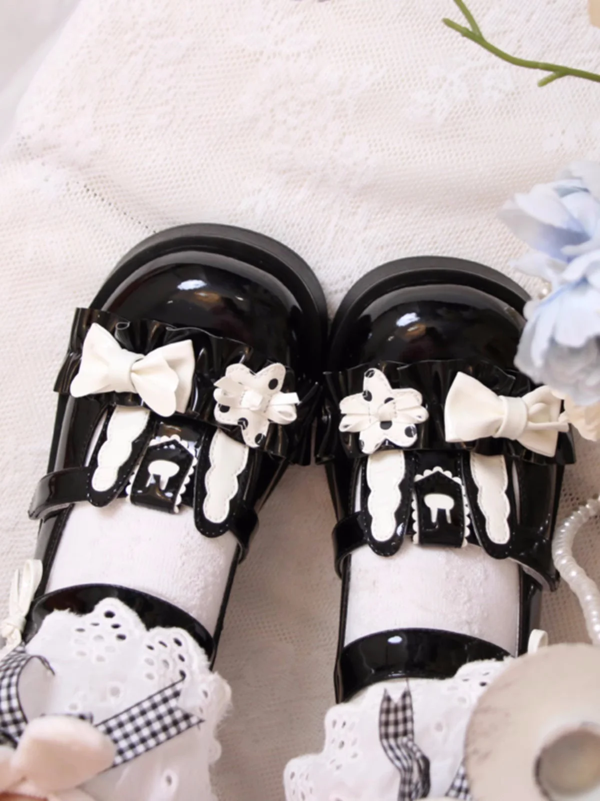 

Japanese Sweet Style Lolita Girls Shoes Cosplay Round Head Bowknot Kawaii Rabbit Ear Bandages Bowknot Ruffle Pu 3-5cm Shoes