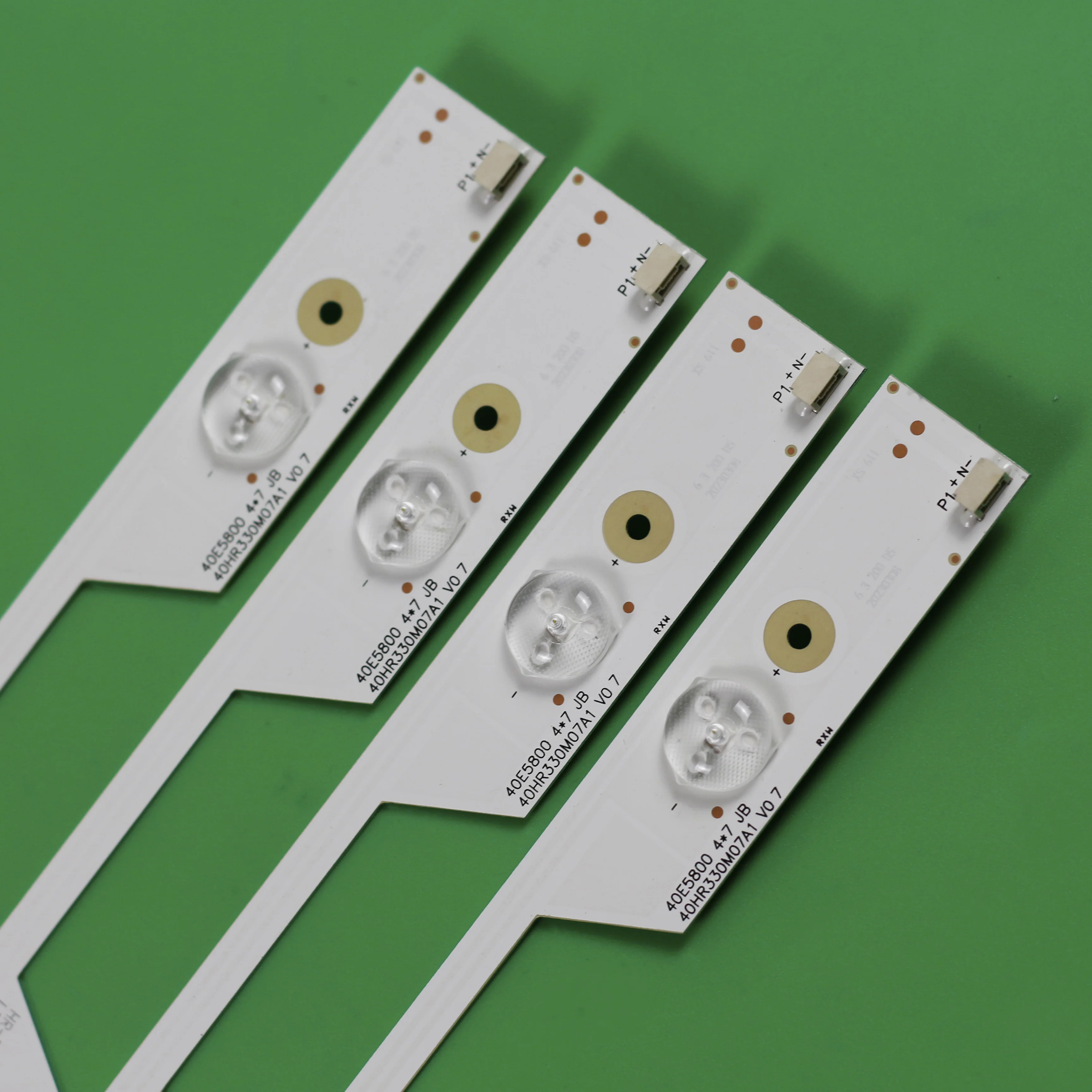 4pcs LED Backlight strip For TCL L40E5800A-UD Thomson 40UA6406 LVU400NDEL 40HR330M07A1 4C-LB4007-HR2 TMT-40E5800-4X7-3030C-7S1P