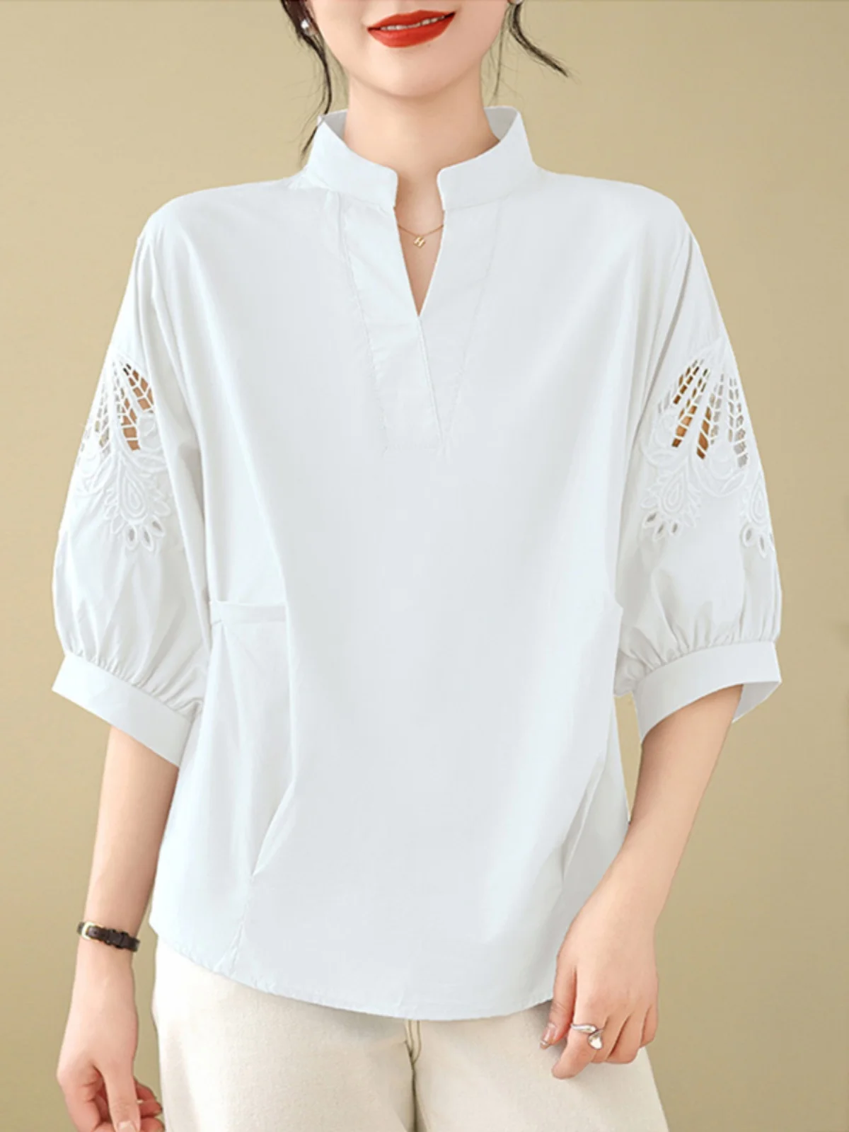 Retro Embroidered ort Sve irt Women's Loose High-End Design Sense Stand Collar Hollow out Top Summer Faion Ladies' P...