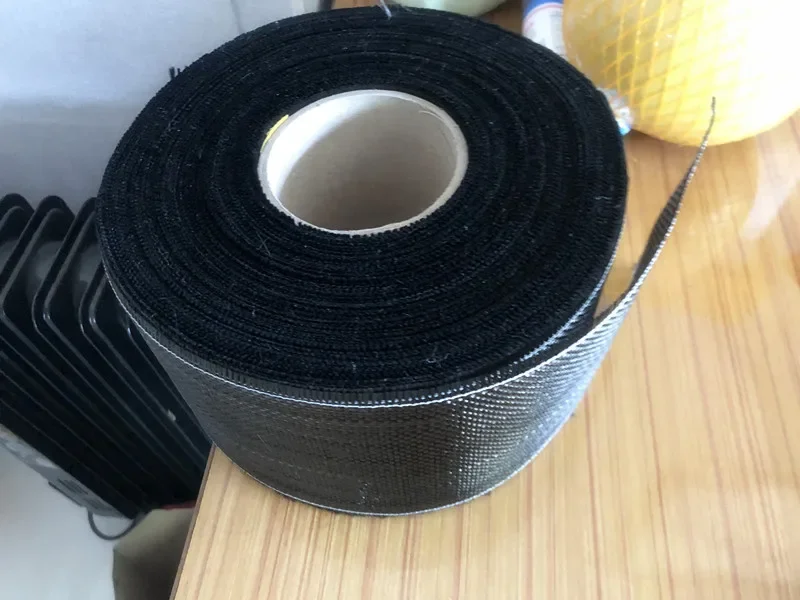 3K 200gsm قماش من ألياف الكربون الحقيقية ثنائي الاتجاه منسوج عادي 2x2 نمط عرض 10 سنتيمتر وطول 5 متر/10 متر/20 متر لإصلاح المنتج