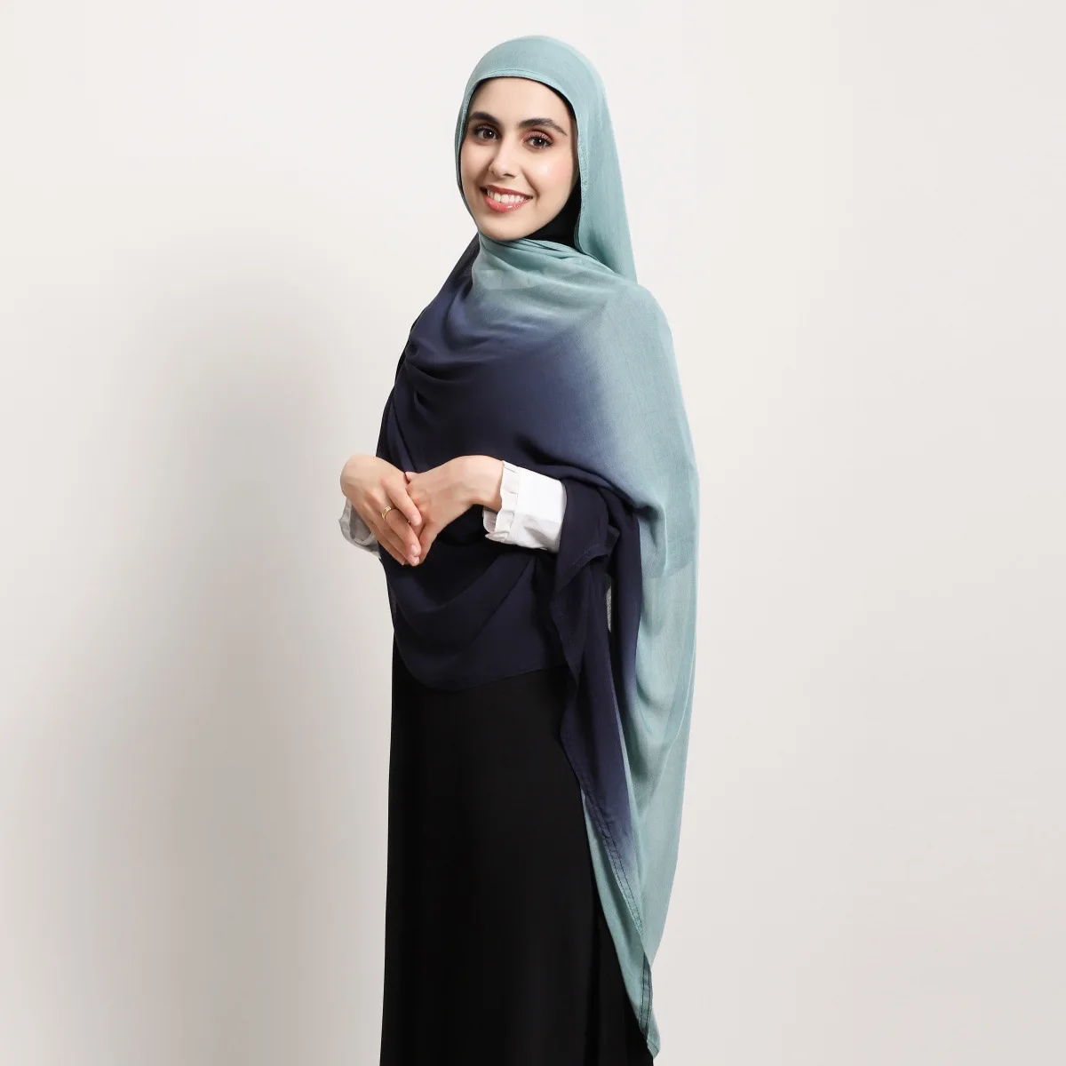 10 اللون عالية الجودة المرأة التدرج القطن مشروط رايون الحجاب وشاح سيدة رمضان يلتف شالات عقال إسلامي الأوشحة الإسلامية #5