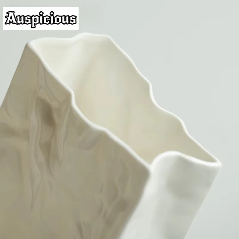 Elegant Pleated Paper Bags Ceramic Vases High-end Sense White Porcelain Hydroponic Flower Arrangements Home Ornaments Crafts