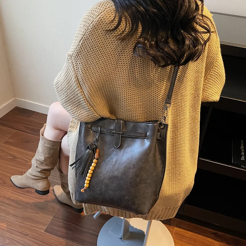 حقيبة يد فاخرة جديدة لعام 2025 للنساء، محفظة كتف كلاسيكية ذات سعة كبيرة من الجلد الطبيعي متعددة الاتجاهات، حقيبة عمل أنيقة عتيقة #3