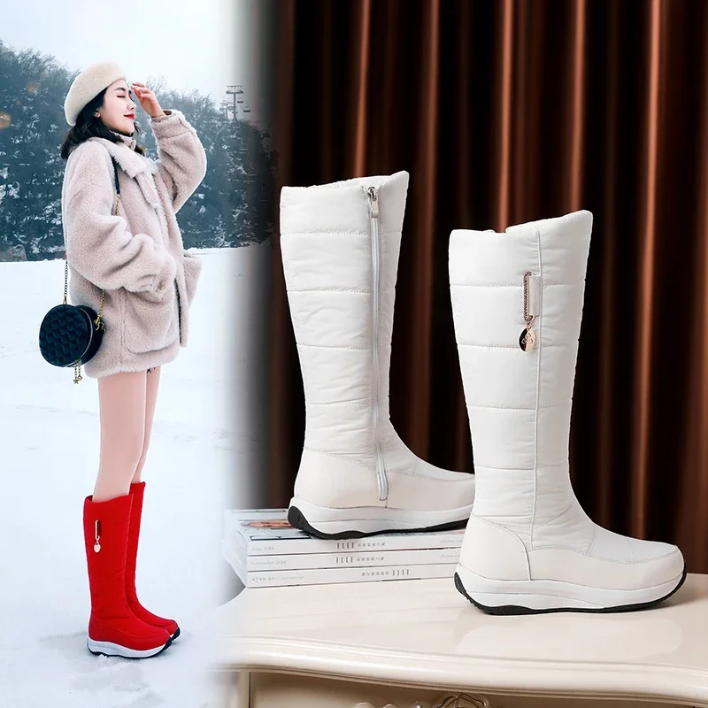 Stivali da neve da donna invernali impermeabili in peluche in vera pelle rosso bianco Casual da viaggio con tacco piatto da donna con plateau