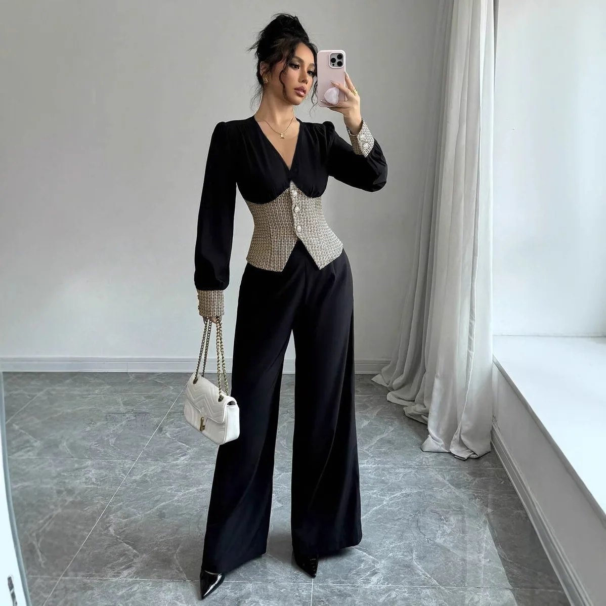 

Women's V-neck Elegant Short-sleeved Top With A Cinched Waist And Solid Color Wide-leg Pants Two-piece Set Midi
