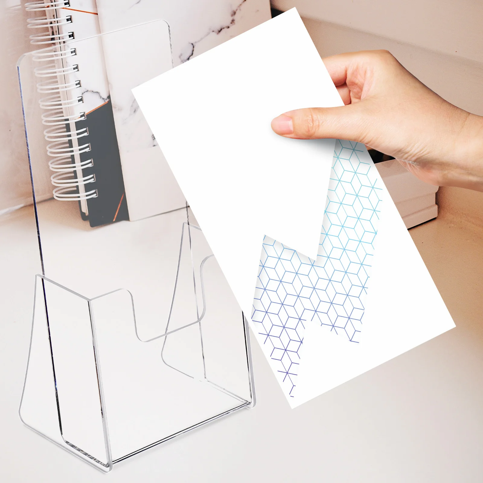 كتيب عرض موقف الاكريليك قاعدة دعم مستقرة عالية الشفافية تصميم أنيق لكونترتوب الأعمال الإعلانية Pamphlet #5