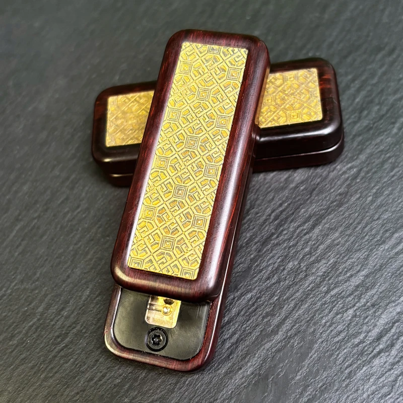 ARCE EDC Holz Ruyi Blut Sandelholz Track Wechselmaschine Dingding Fingertip Push Card Dekompressionsspielzeug