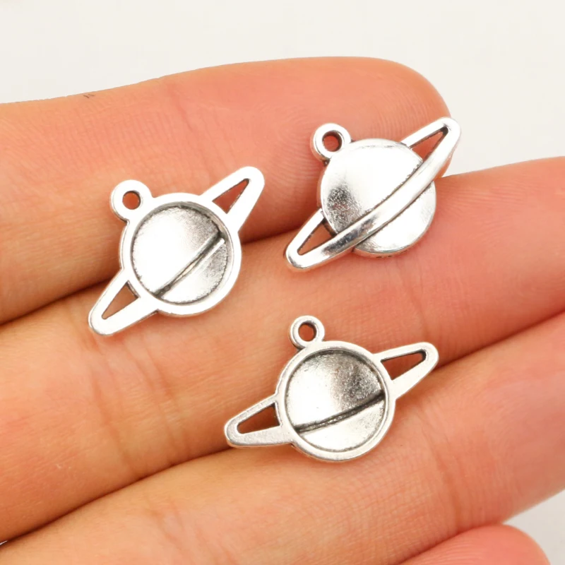 20pcs 20x13mm Saturn Charms Saturn Planet Spark Tibetan Silver Color Pendants Antique Jewelry Making DIY Handmade Craft Pendant