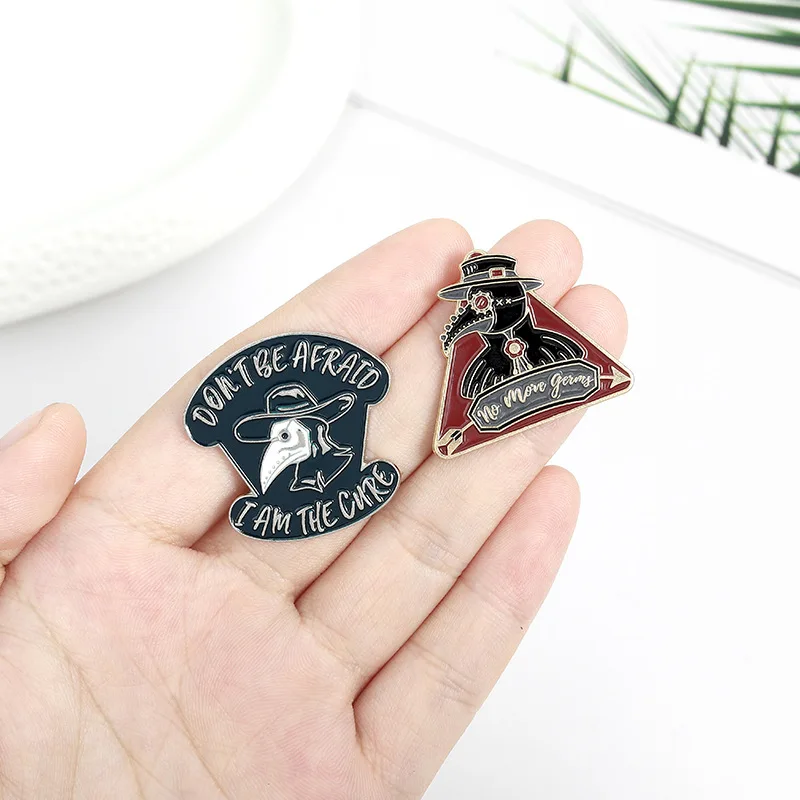 โลหะผสมคาวบอย Badge Creative Wild Crow เข็มกลัด Pin เข็มกลัดการ์ตูน Lapel Pins Plague Doctor Beak