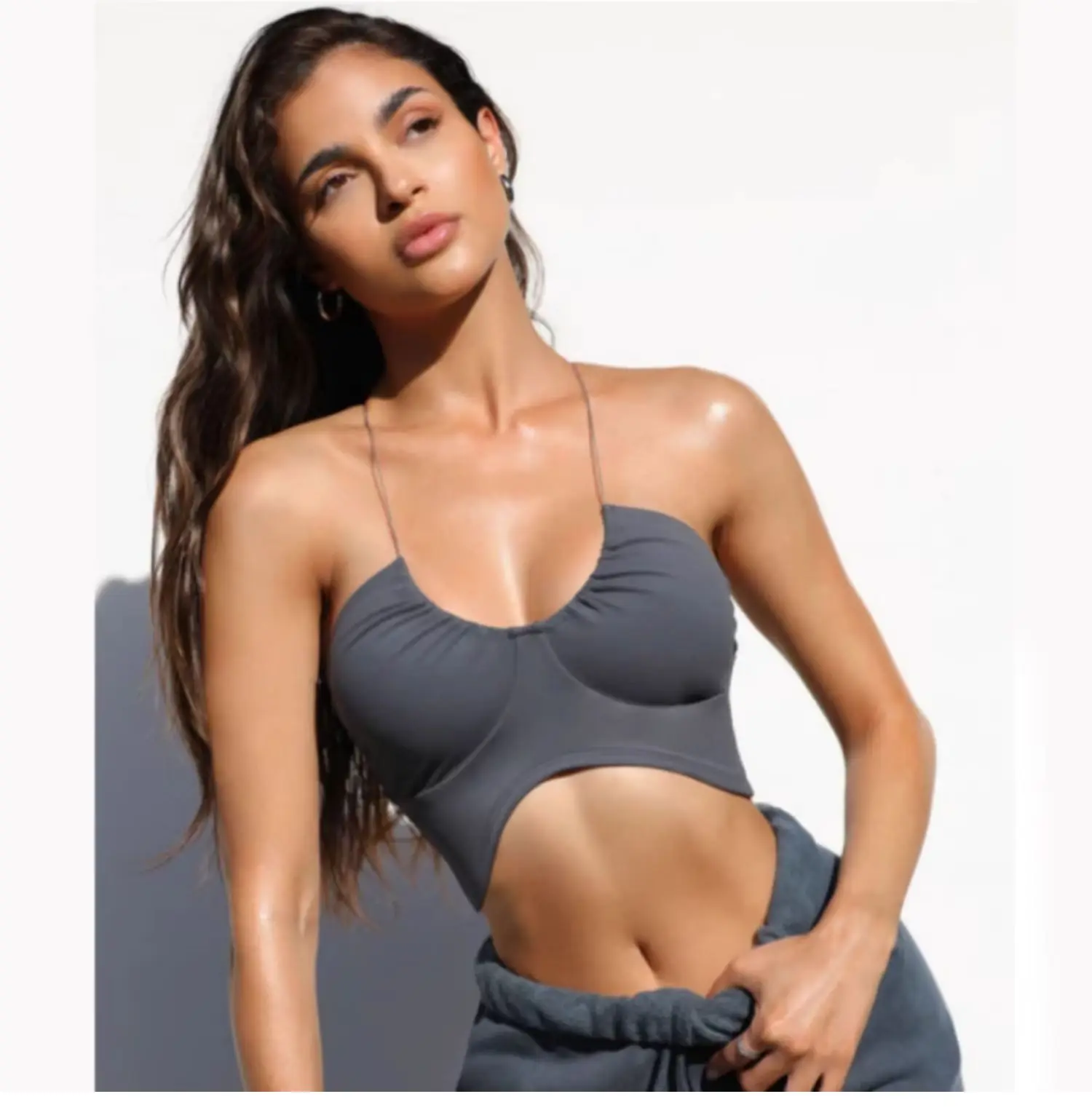 Sujetador deportivo para mujer, Top deportivo para gimnasio, Push Up, sujetador de Yoga sin espalda, atlético, espalda cruzada, correa para el hombro, entrenamiento ajustado, suave con almohadilla para el pecho