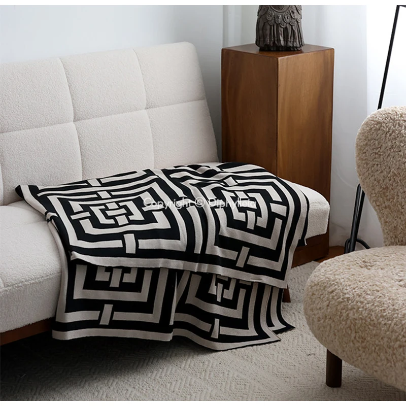 Diphylleia Black White Greek Key Kint Throw Blanket  Timeless Elegance And Luxurious Comfort Bed Scarf For Villa Hotel Office