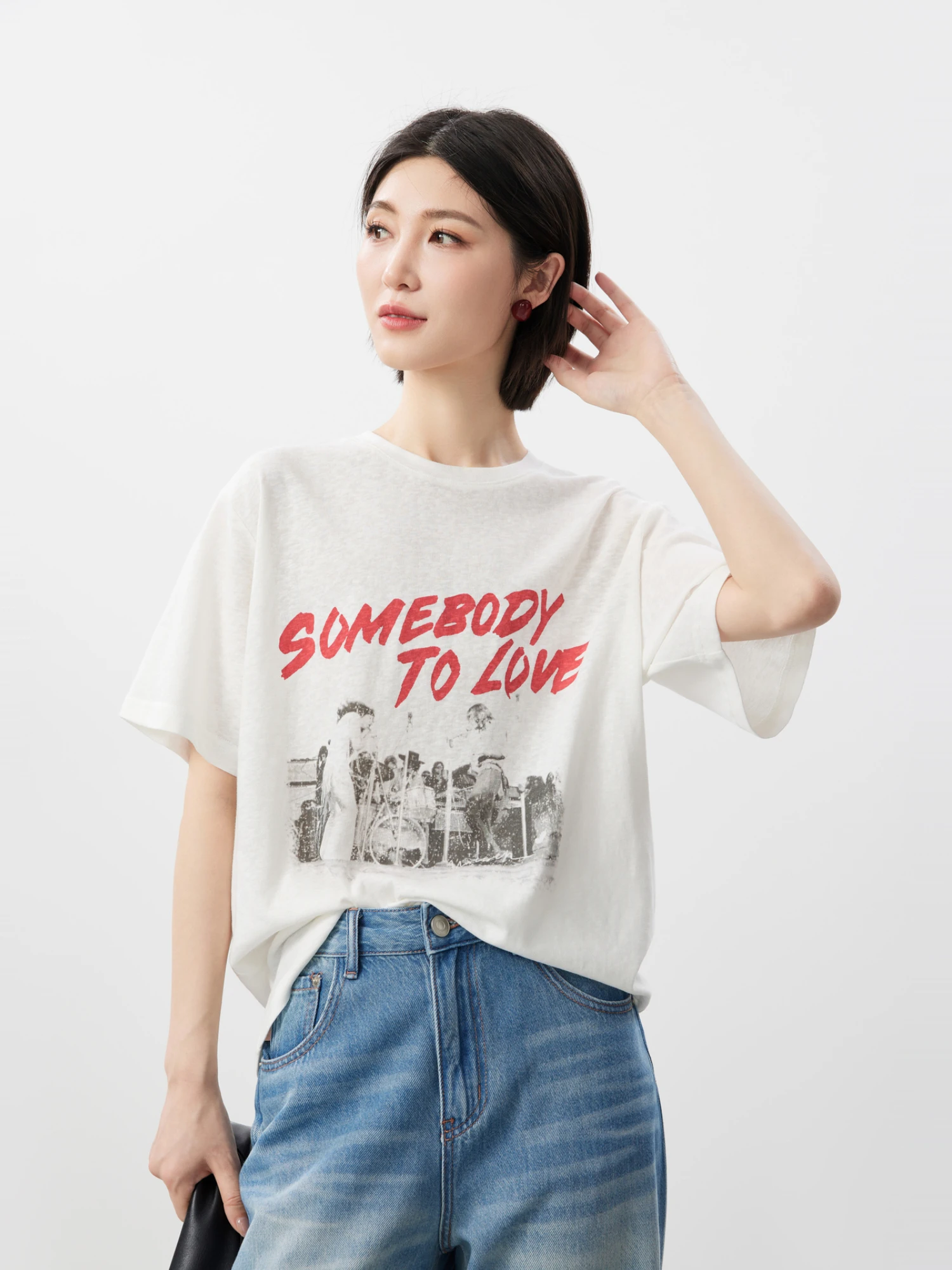 

Женская футболка с ретро-принтом в стиле рок, свободного кроя, с коротким рукавом, повседневная, удобная, из хлопка, с круглым вырезом, стандартной длины, весна 2026