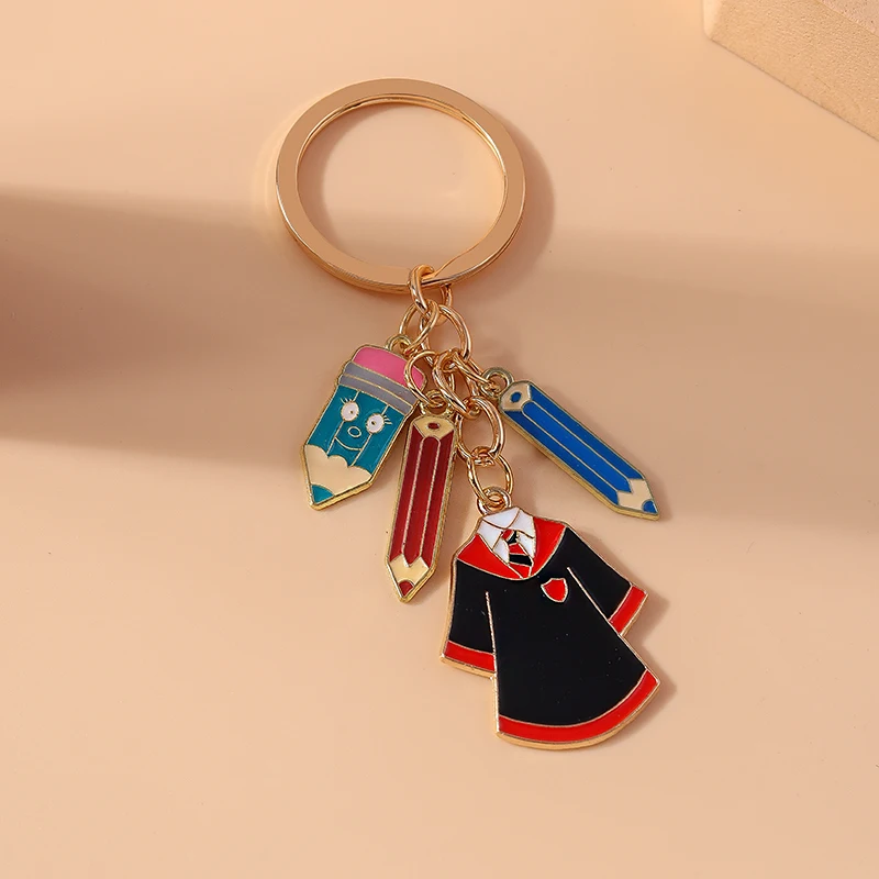 سلسلة مفاتيح فستان أكاديمية إبداعية للرجال والنساء ، حلقة مفاتيح بقلم رصاص ، قلادة حقيبة يد ذاتية الصنع ، حفل تخرج ، هدية مجوهرات