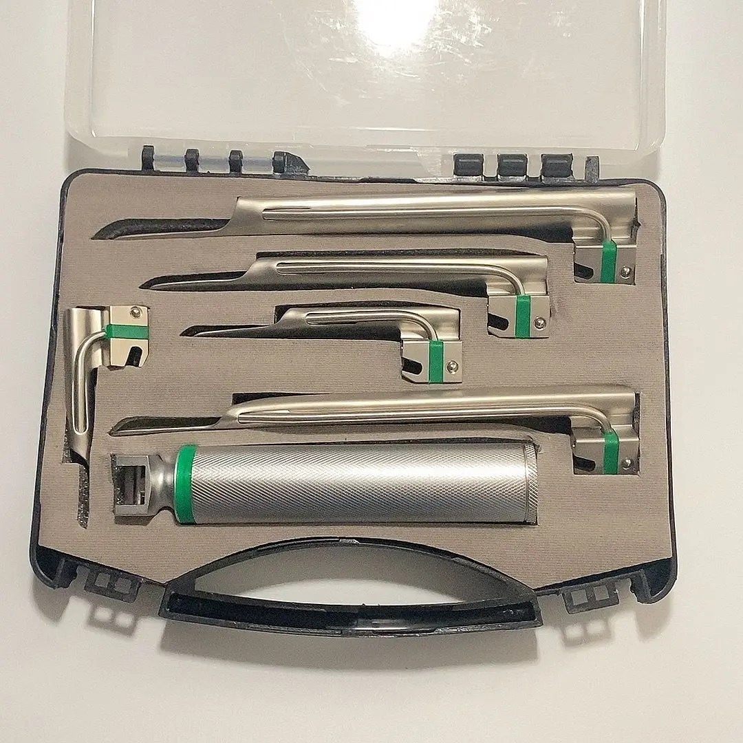 

Светодиодный ларингоскоп для домашних животных, интубация, ларингоскоп, правое открытие ларингоскопа для домашних животных, правое открытие волоконно-оптического ларинга