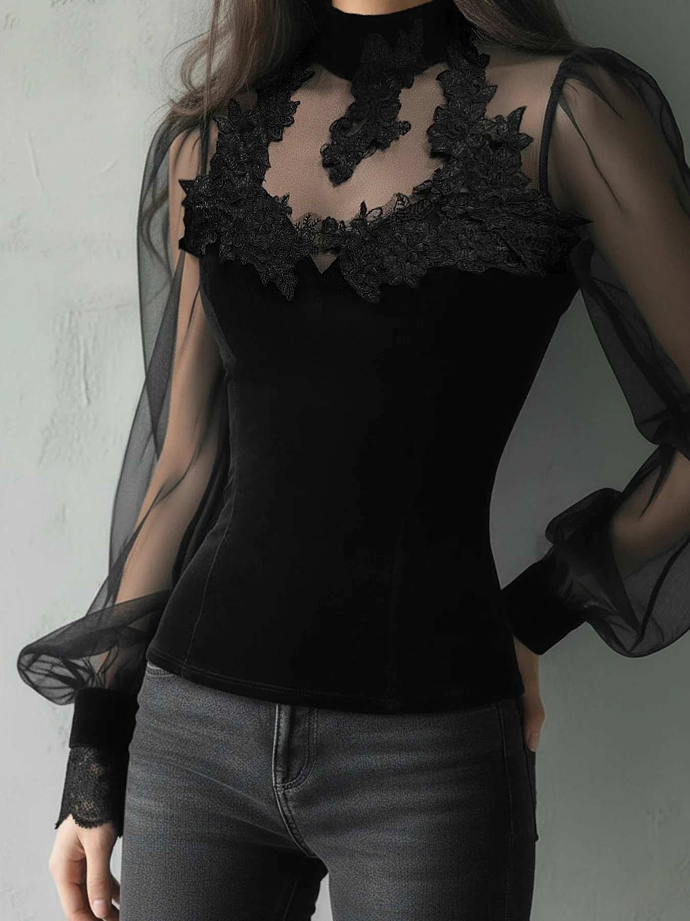 Franse Stijl Vrouwen Zwarte Shirts Elegante Kant Bloem Patchwork Fluwelen Blouses Vroege Lente Nieuwe Slanke Sheer Lange Mouw Top 2026