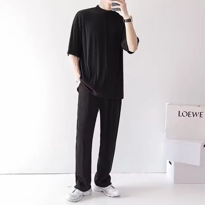 Summer New Men\'s Harajuku Style Tracksuit Men Casual Round Neck Short Sleeve T-shirt And Pants Two Pieces Set Outfits