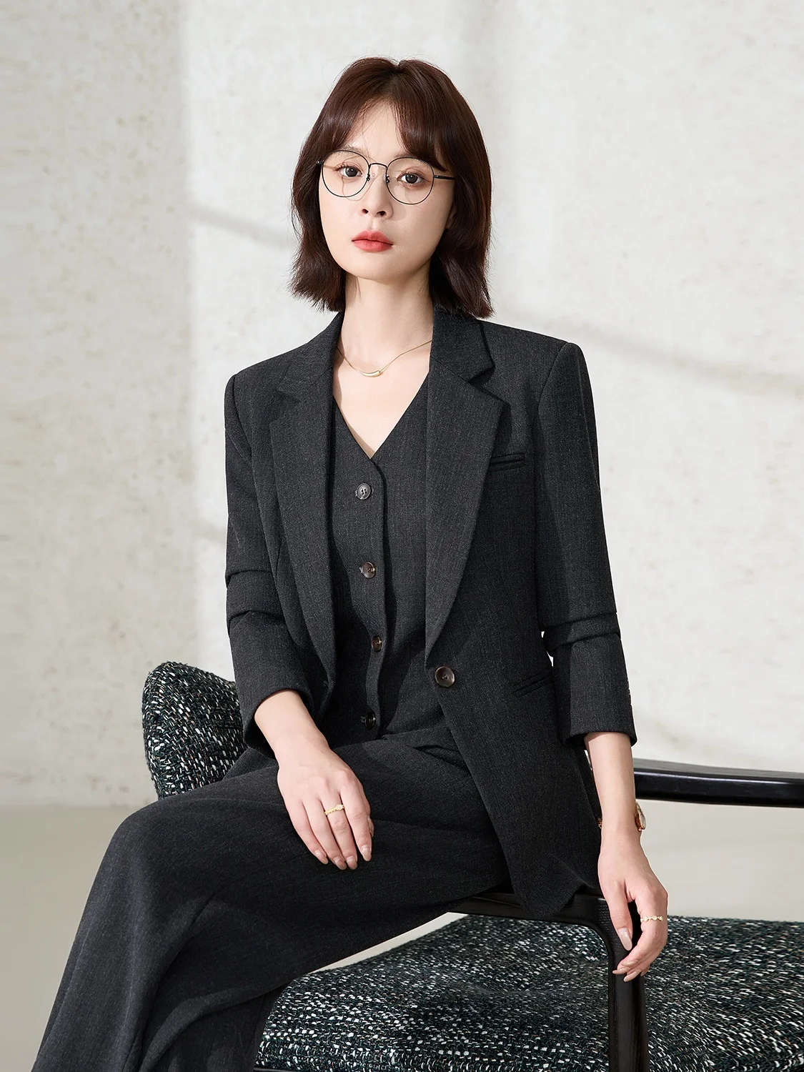Pomegranate Red Women's Suit Jacket Professional Career Interview Commute Three-Piece Set High-End Feelings Commute Style