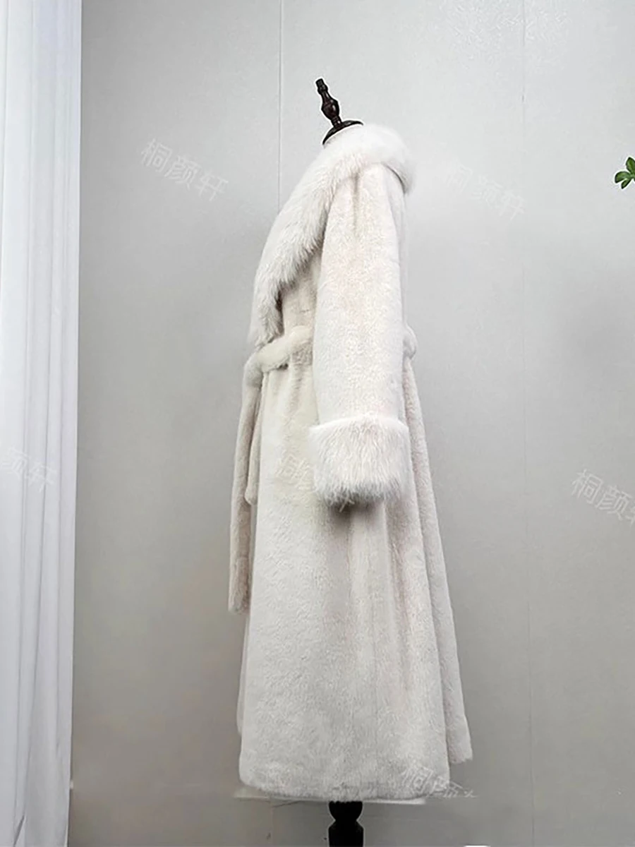 

lautaro осень-зима длинная толстая теплая мягкая пушистая шуба из искусственного меха женщины с искусственным мехом лисы воротник и манжеты элегантное меховое пальто 2025