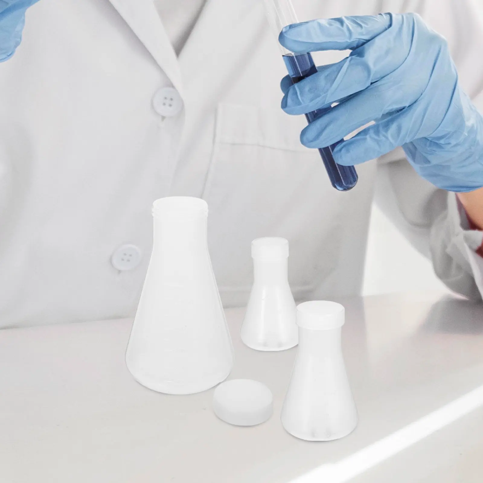 3Pcs Plastic Conical Flask Screw Cap Stable Solid Base Clear Markings for Chemistry Experiment Laboratory Students