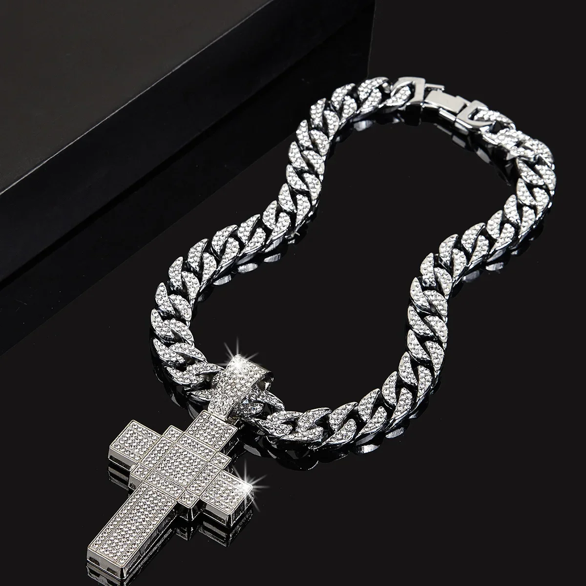 Punk Luxury Rhinestone Big Cross Pendant Cuban Necklace For Women Hip Hop Iced Out Cuban Link Chain Necklace Rapper Men Jewelry