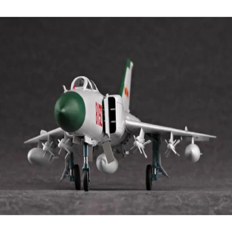 Trumpeter 01610 1/72 Scale ShenYang F-8II 