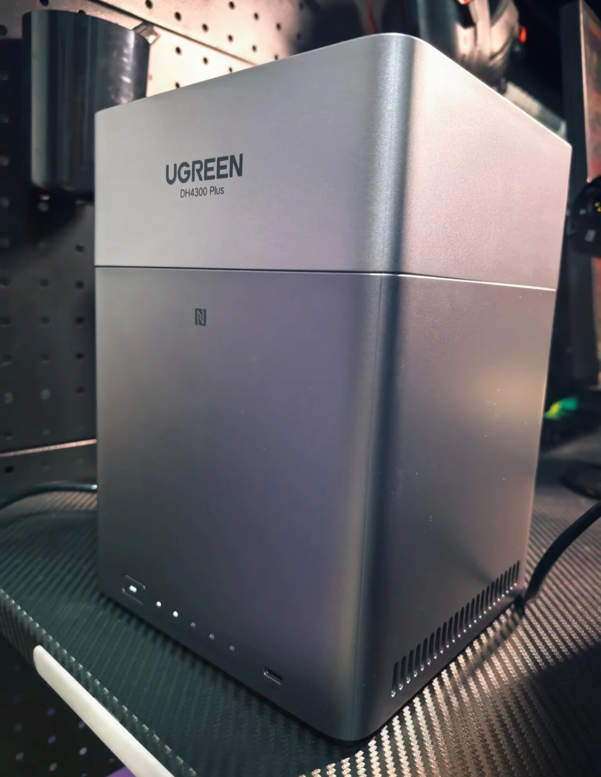 UGREEN DH4300 Plus 4-Bay NAS 8GB RAM Network Attached Storage (Diskless)
