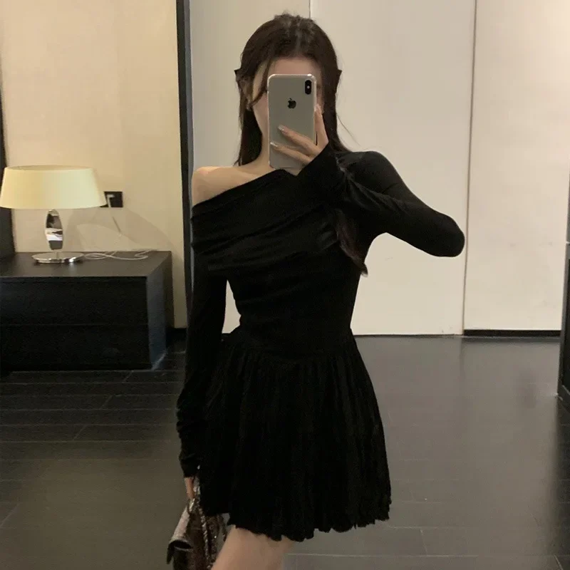 Hebon Black Off-shoulder Long Sleeve Dress Women's Clothing Autumn 2023 New Style French Elegant Slimming Mini Dress