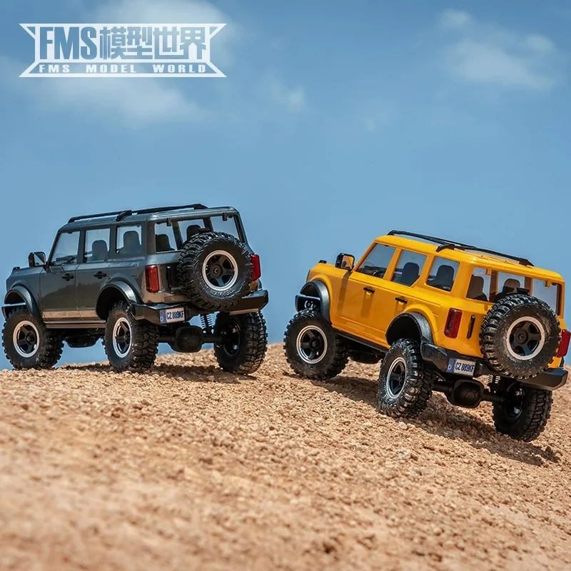 FMS 1/18 Bronx Gold Rush Ford Wrangler Samochód zdalnie sterowany Hard Shell 4WD Pojazd wspinaczkowy Model symulacyjny Festiwal zabawek