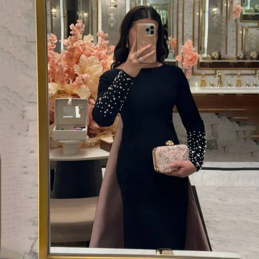 فستان حفلة موسيقية رومانسي عصري مطرز بالخرز فساتين سهرة ساحرة بأكمام طويلة طول الأرض ورقبة دائرية فستان السجادة الحمراء فاخر 2025