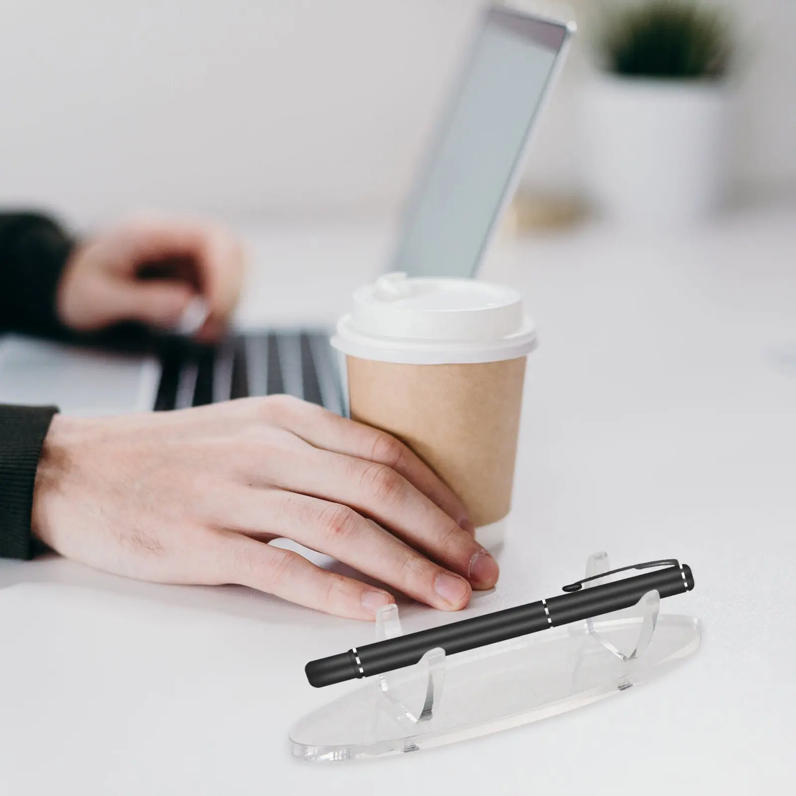 

2Pcs Premium Acrylic Pen Display Rack Smooth-Edged Transparent Pen Holder for Fountain Signature Pens Desktop Stationery Storage