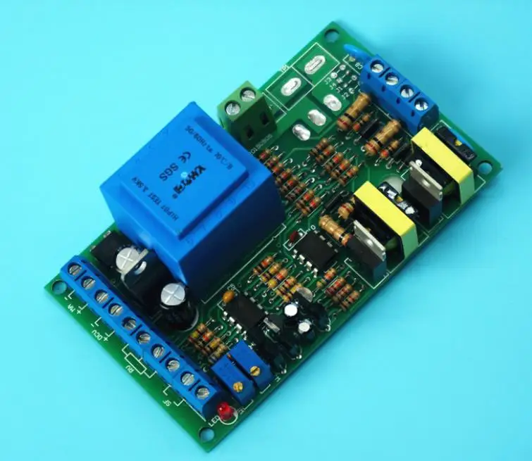 AT2201 single-phase 0 to 220V stepless adjustable SCR phase shift trigger voltage regulating control board