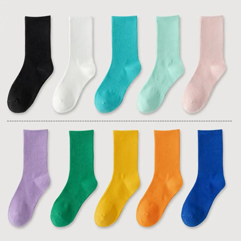 Super Soft Cotton Socks Women's Retro Solid Color Mid-tube Sports Socks with High Elasticity Anti-slip Features for Active