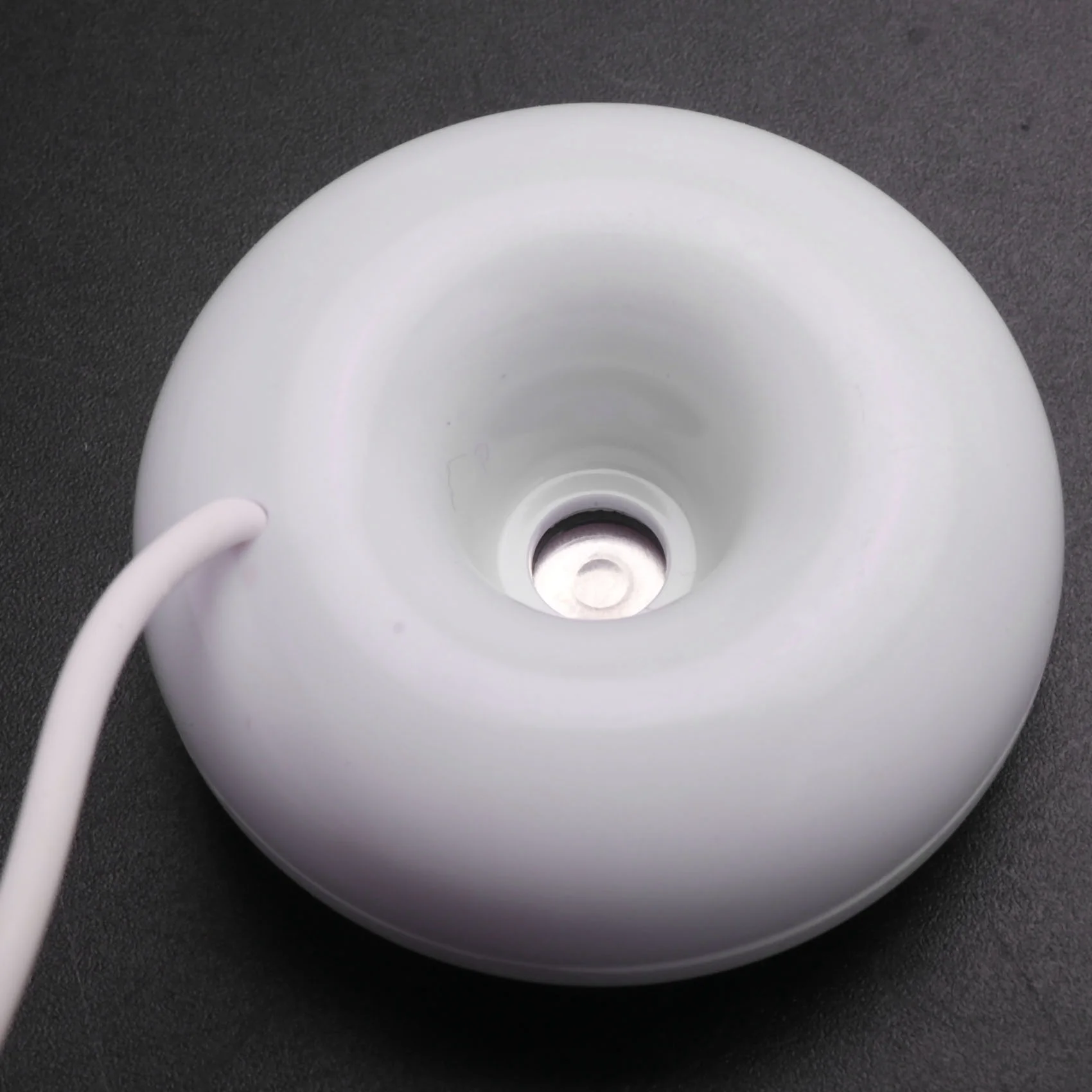 Humidificador de donut blanco, mini humidificador portátil de escritorio de oficina, purificador de aire creativo blanco