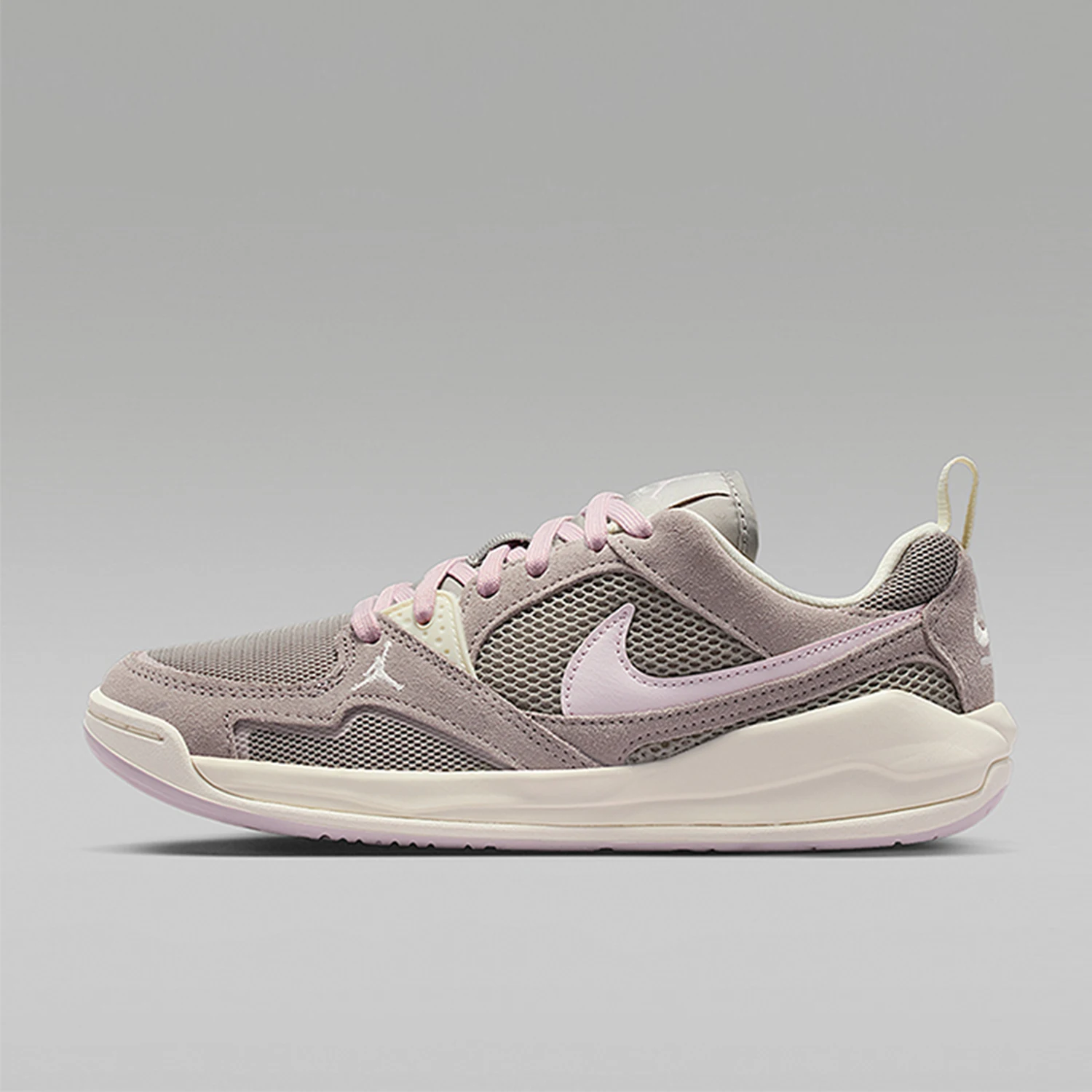 รองเท้าผ้าใบผู้หญิง Nike Jorda - Women'S Shoes Nike Jordan บทวิจารณ์และราคา