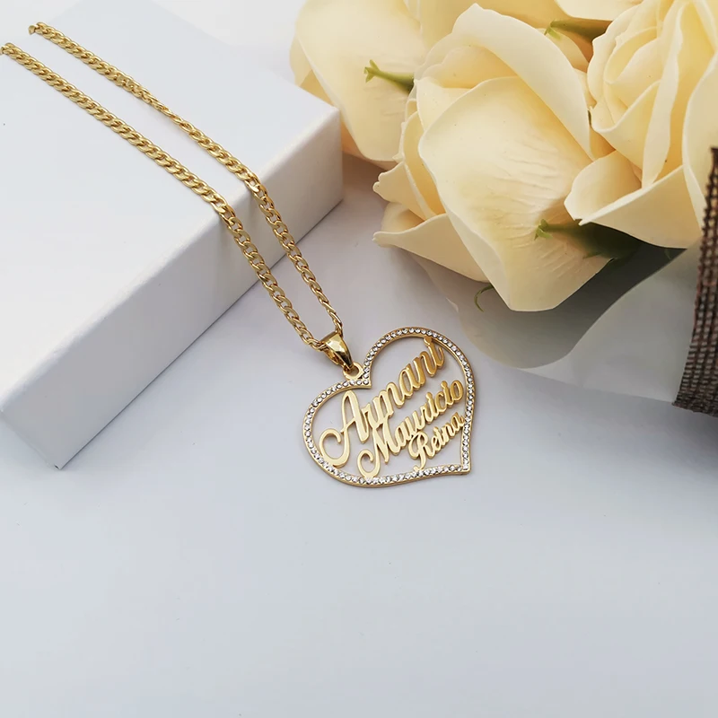 2022 Personalized Custom Names Necklace Crystal Heart Pendant Chain Couple Necklace Family Nameplate Necklace Mothers Day Gifts