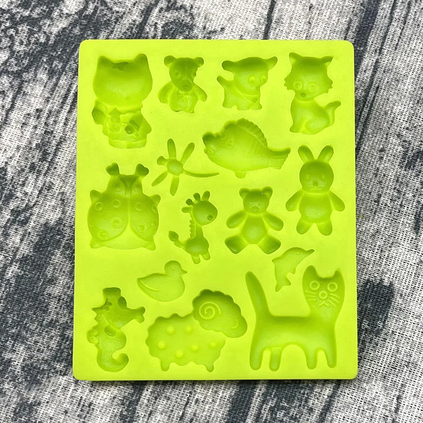 Ladybug Bear Cat Bunny Sheep Dog Silicone Mold Sugarcraft Chocolate Cupcake Baking Mold Fondant Cake Decorating Tools