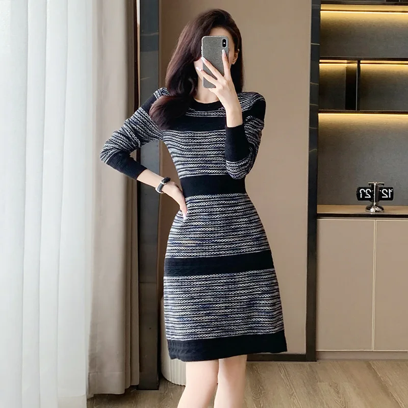 Autumn and Winter Women\'s Long Sleeved Dress High Quality Fashion Casual Commuter Knitted Dresses