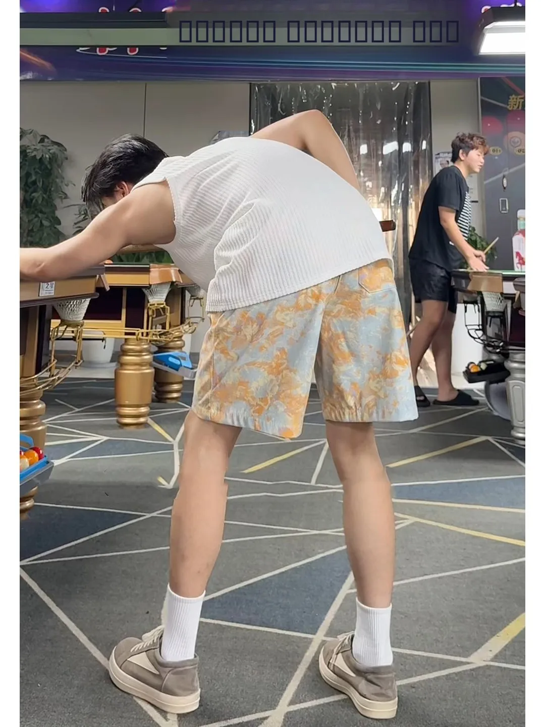 

Мужские спортивные брюки с принтом, летние свободные прямые пляжные штаны, тонкие повседневные брюки длиной до колена, удобные брюки с эластичной талией