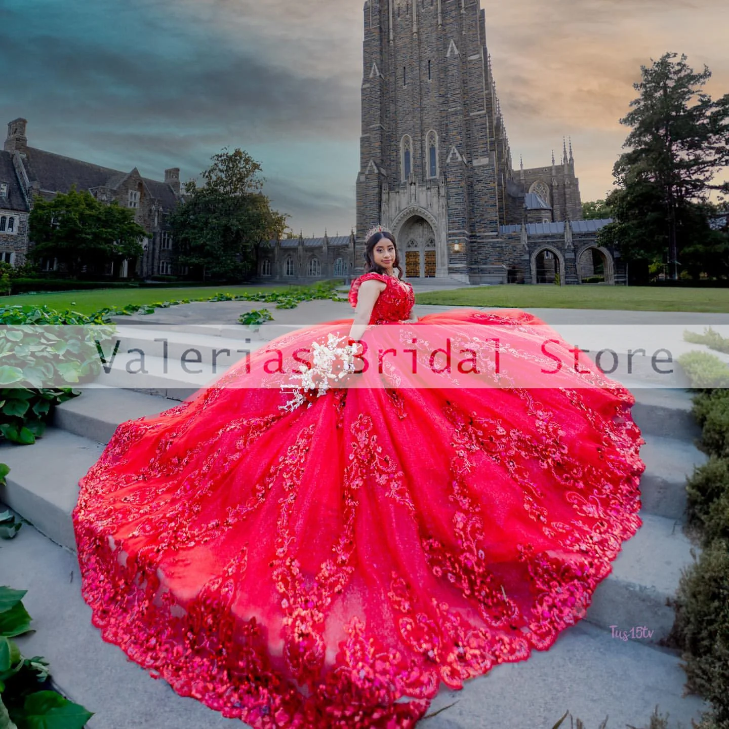 Czerwone sukienka na Quinceanera luksusowa suknia balowa aplikacje koraliki suknie balowe urodzinowe Vestidos De 15 Quinceañera formalne suknie wieczorowe