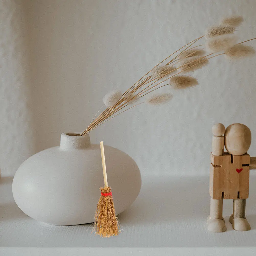 

24Pcs Miniature Broom and Mop Set Lifelike Dollhouse Cleaning Accessories Functional Mini Floor Brooms for Dollhouse Decor Micro