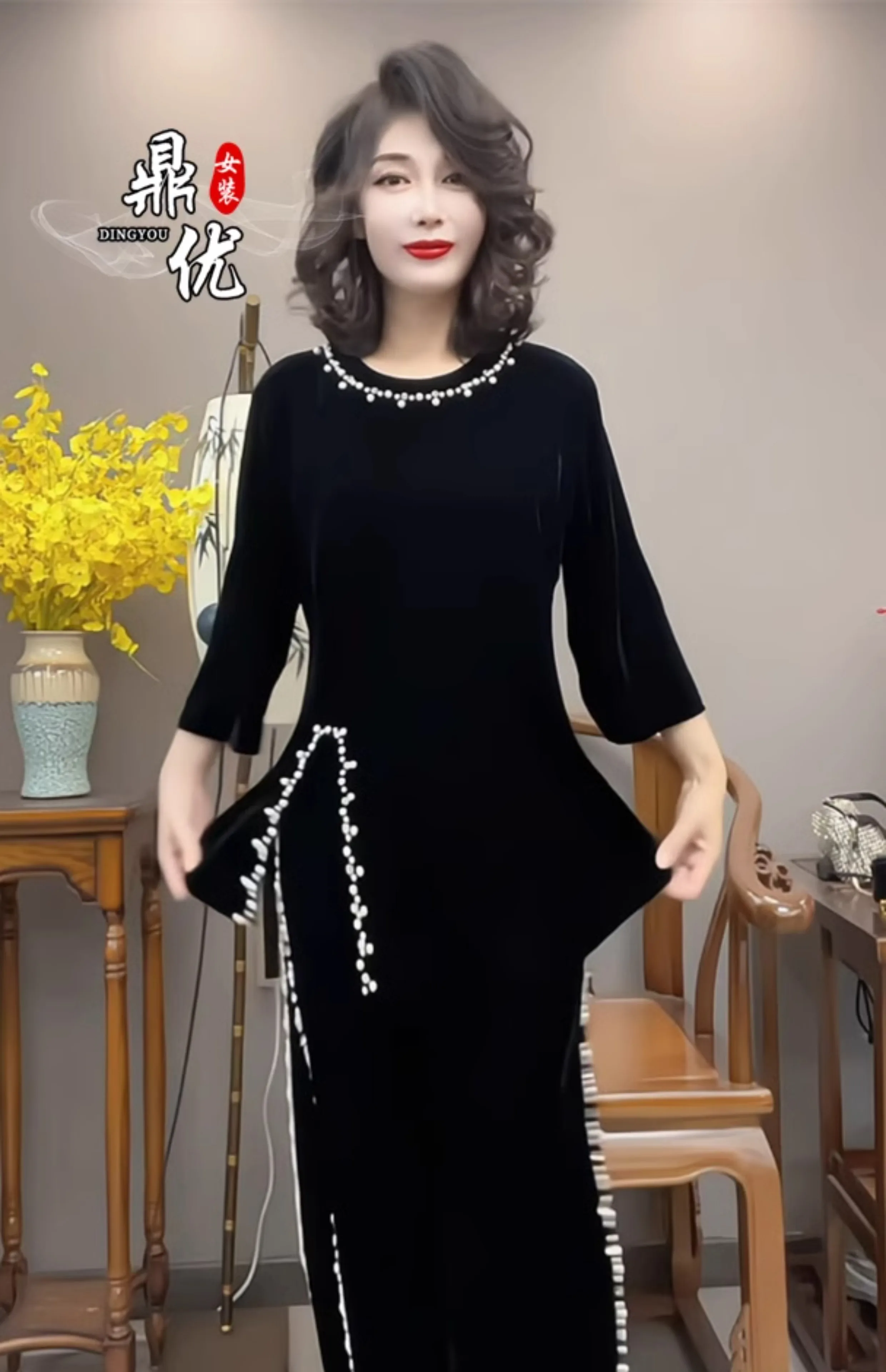 Mom's Velvet Fashion Set Heavy Industry Crafted Nail Bead Design Casual T-Shirt Loose Top Wide Leg Pants 2 Piece Set Black Summe
