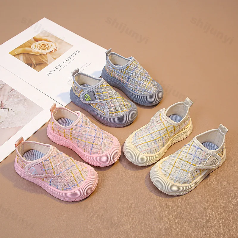 

Spring 2025 Kindergarten Indoor Shoes Childrens' Canvas Soft Soled Comfortable Lightweight Colored Strip Design Casual Sneakers